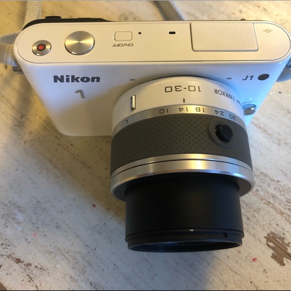 Nikon 1 - Picture 3 of 7